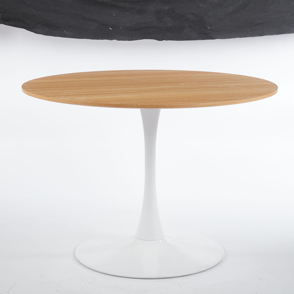 Mid-Century Tulip Dining Table With Round Top