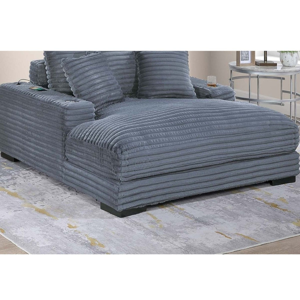 Chaise Lounge With 2 Cup Holders And USB Ports