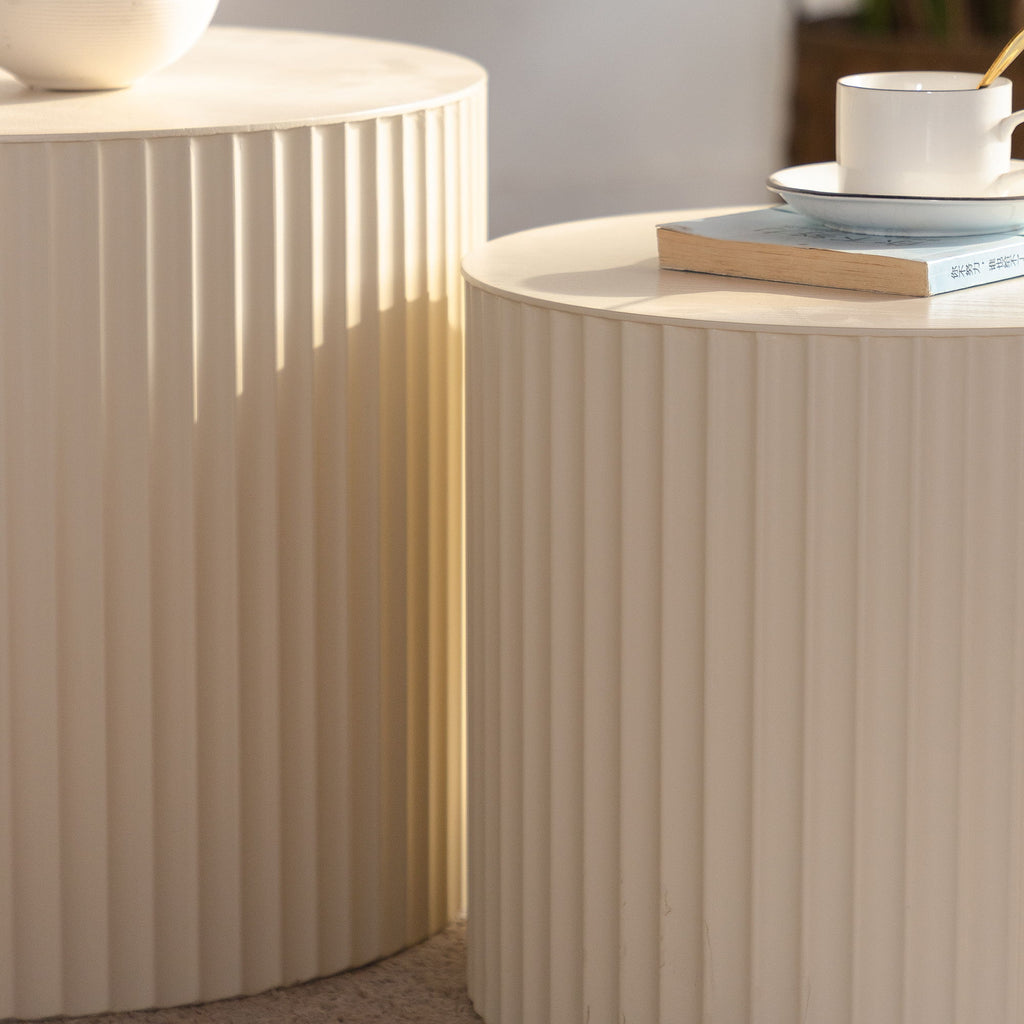 Drum Nesting Coffee Table With Wave Stripe Design For Living Room (Set of 2) - Beige / White