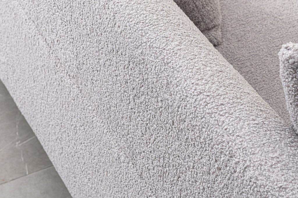 Modern Luxurious And Comfortable Upholstered Sofa