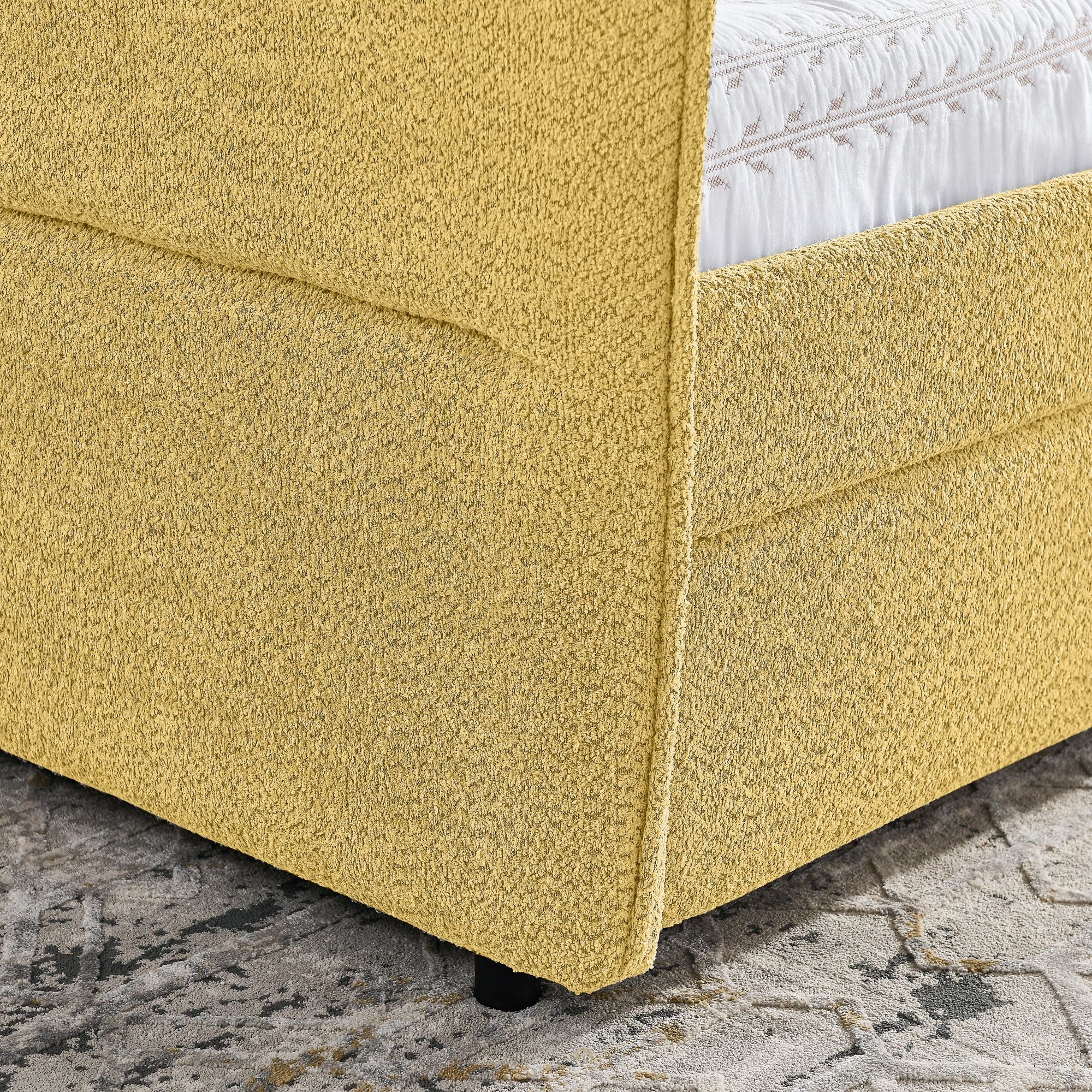 Upholstered Daybed & 2 Drawers