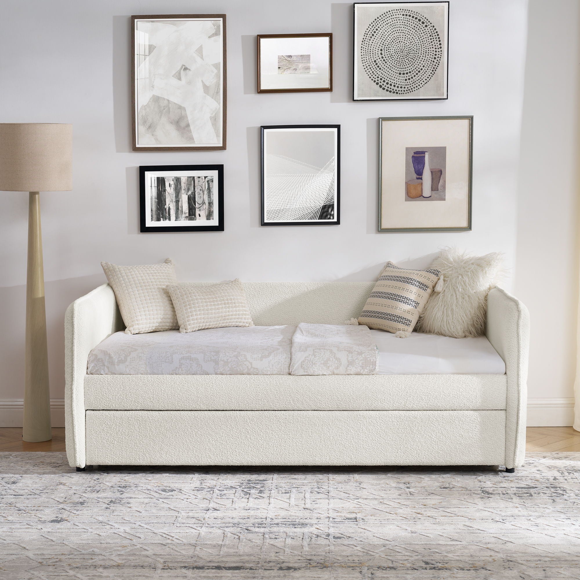Upholstered Daybed With Pop Up Trundle