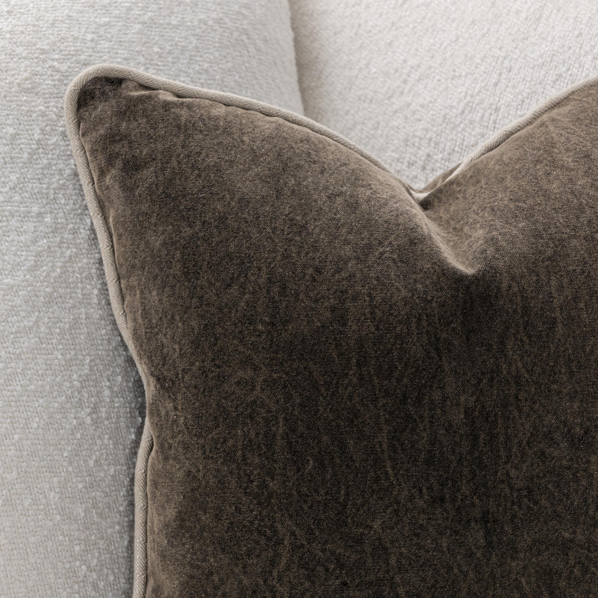 Heirloom Velvet - SLD Pillow
