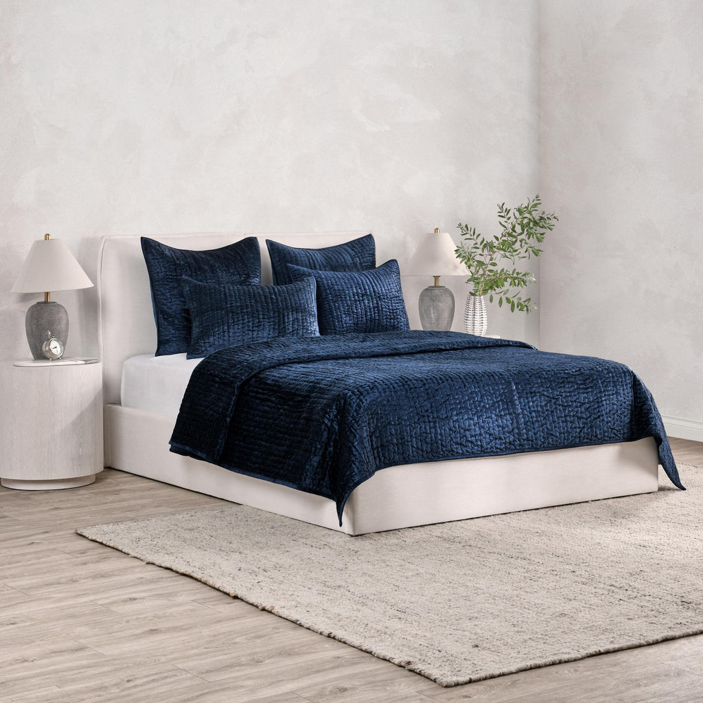 Bari - Velvet Quilt Collection
