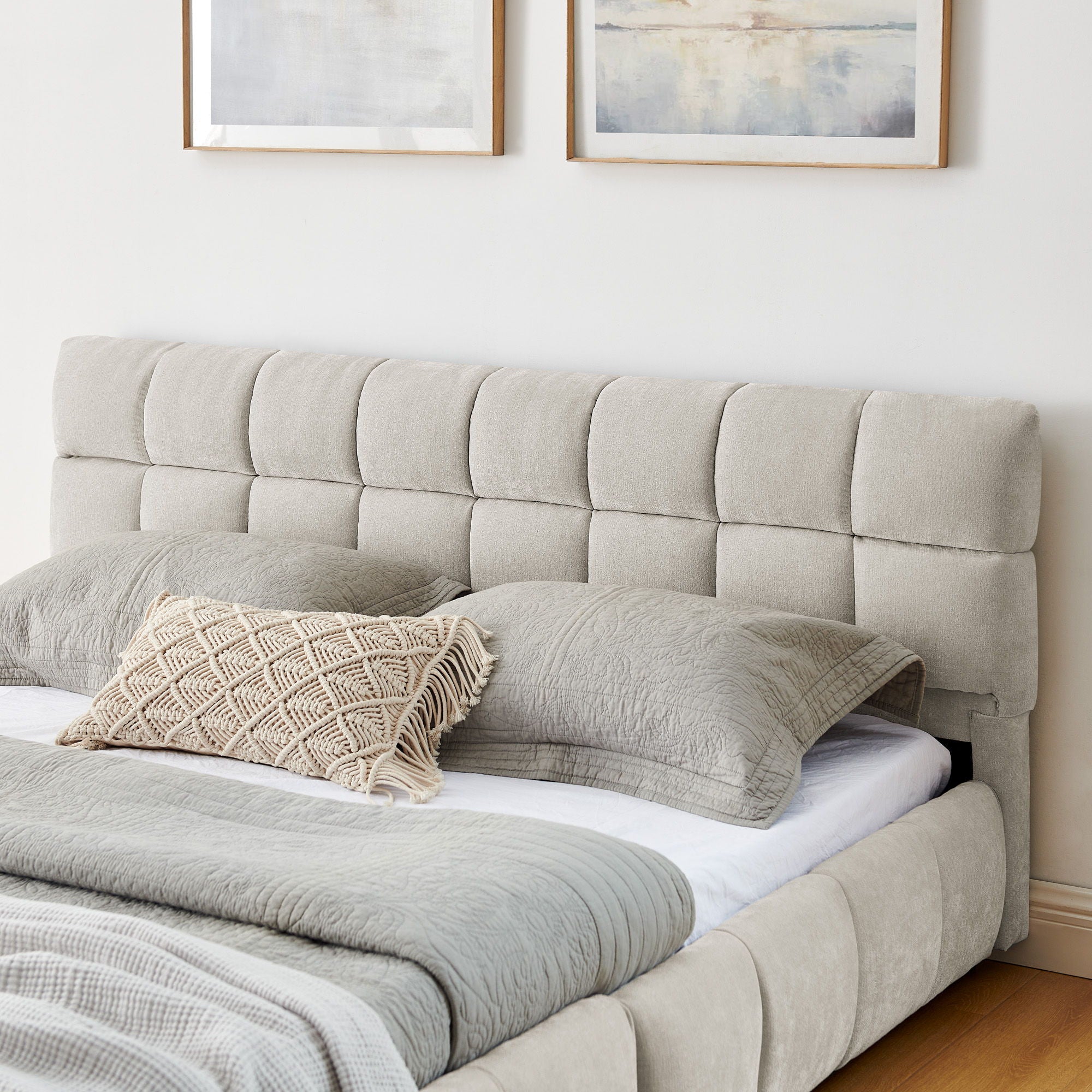 Modern Platform Bed Frame With Thick Fabric