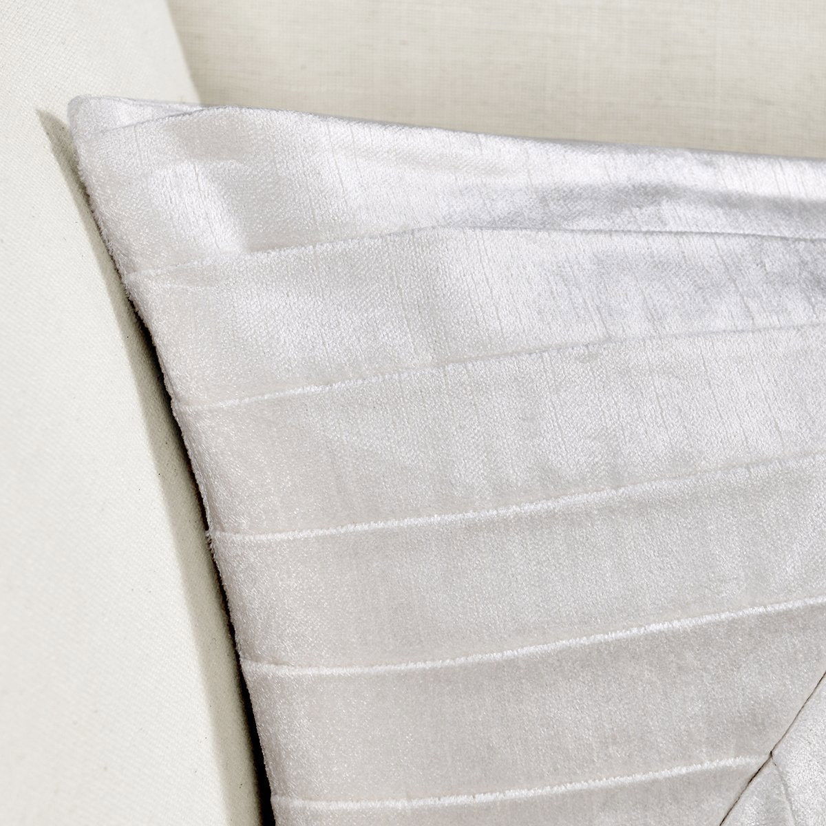 La Dolce Vita - DV Aubry Pillow
