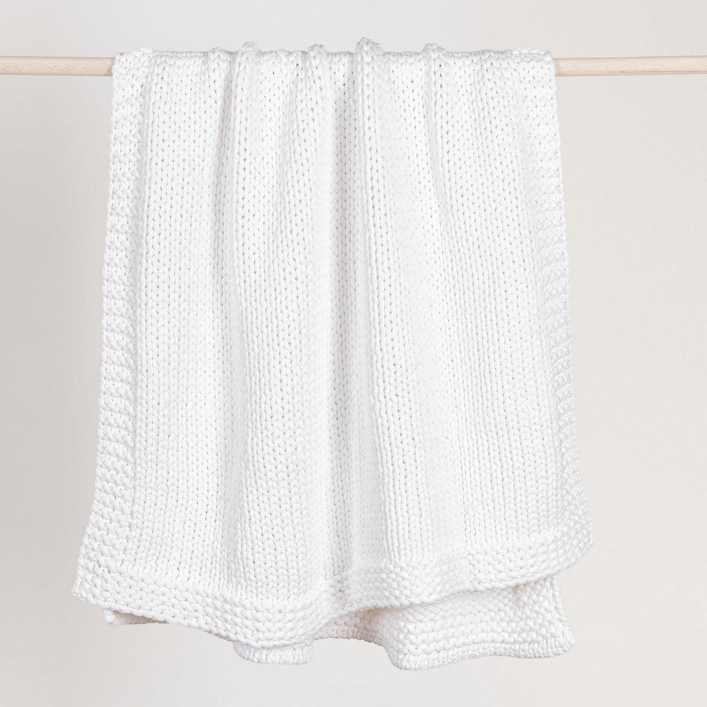 Dyne - 50" x 70" Throw - White