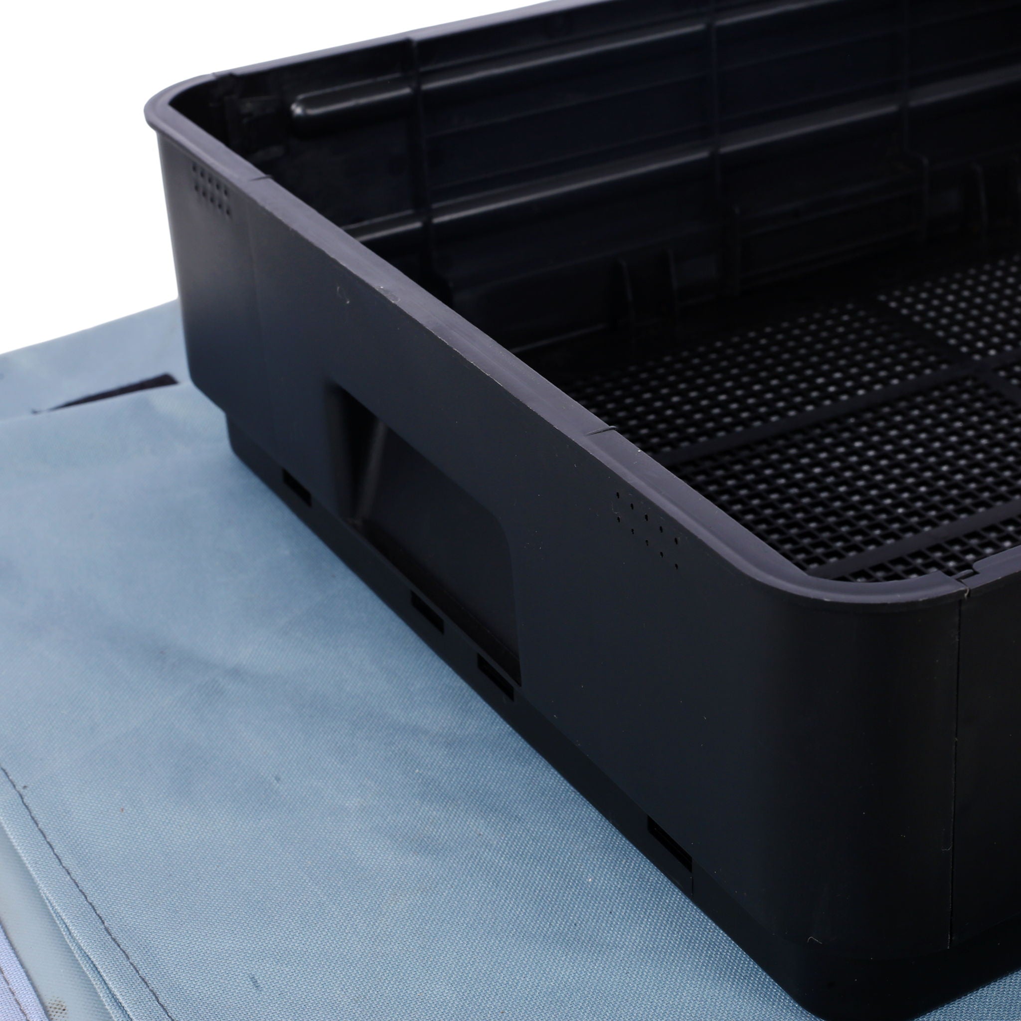 Durable 3 Tray Worm Farm Kit For Efficient Vermicomposting, 65L Capacity - Yellow / Black