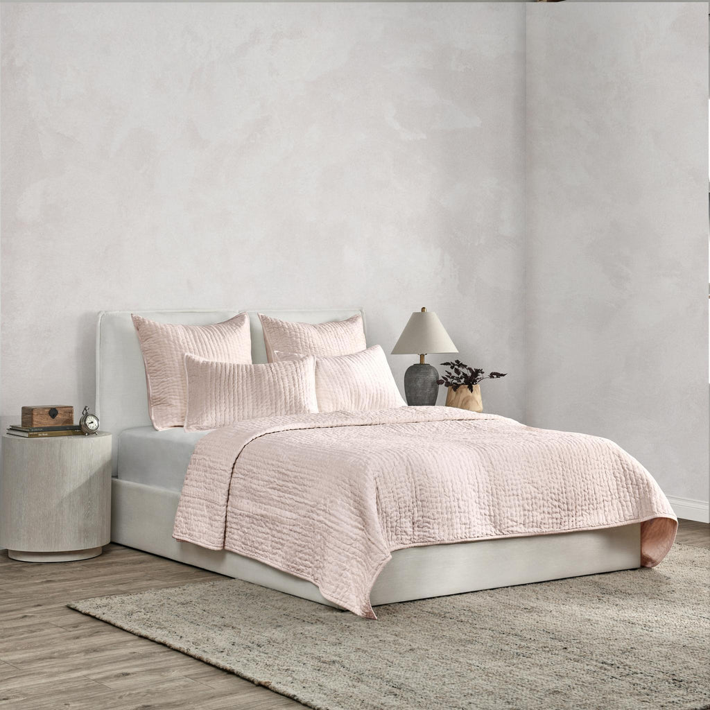 Bari - Velvet Quilt Set