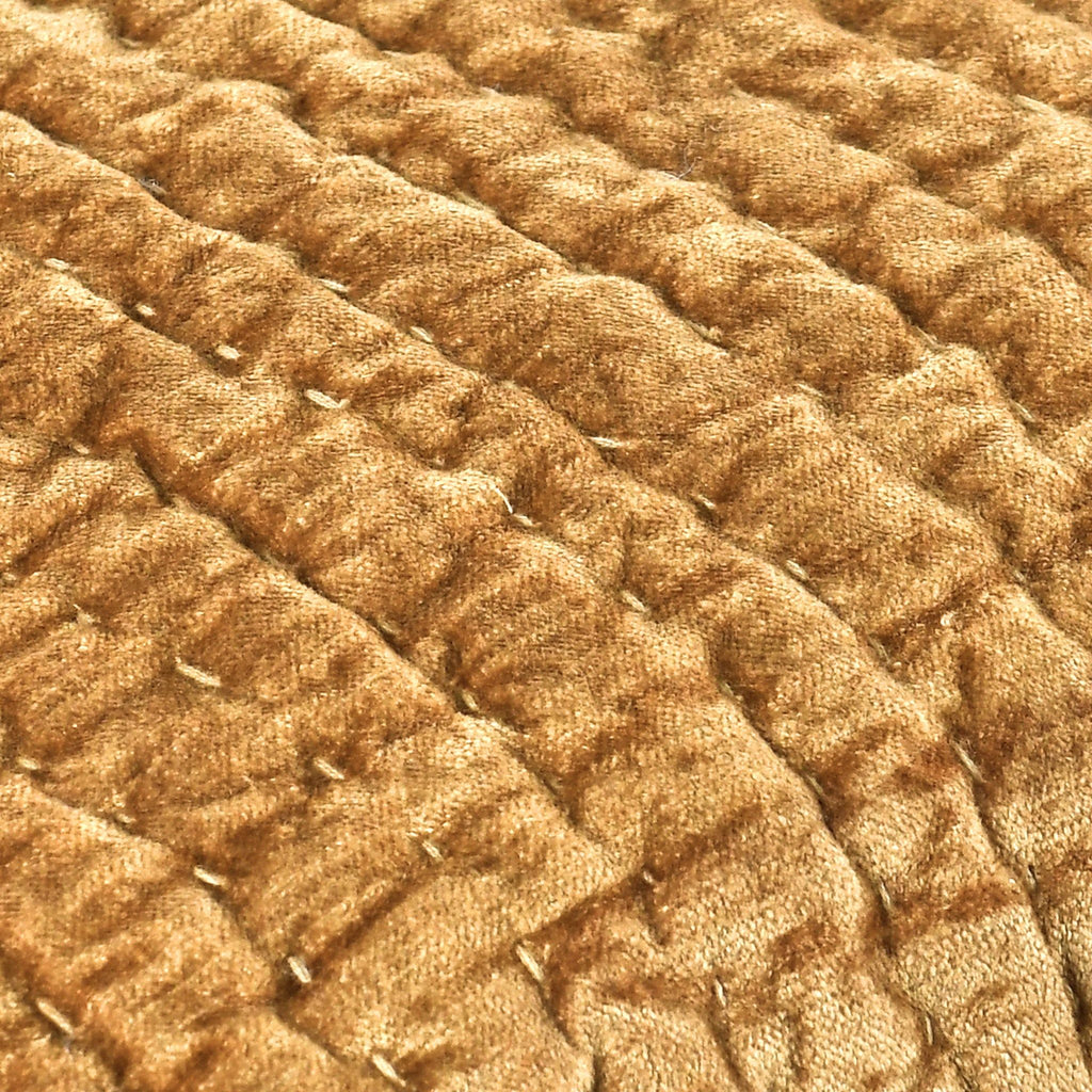 Bari - Velvet Quilt Set