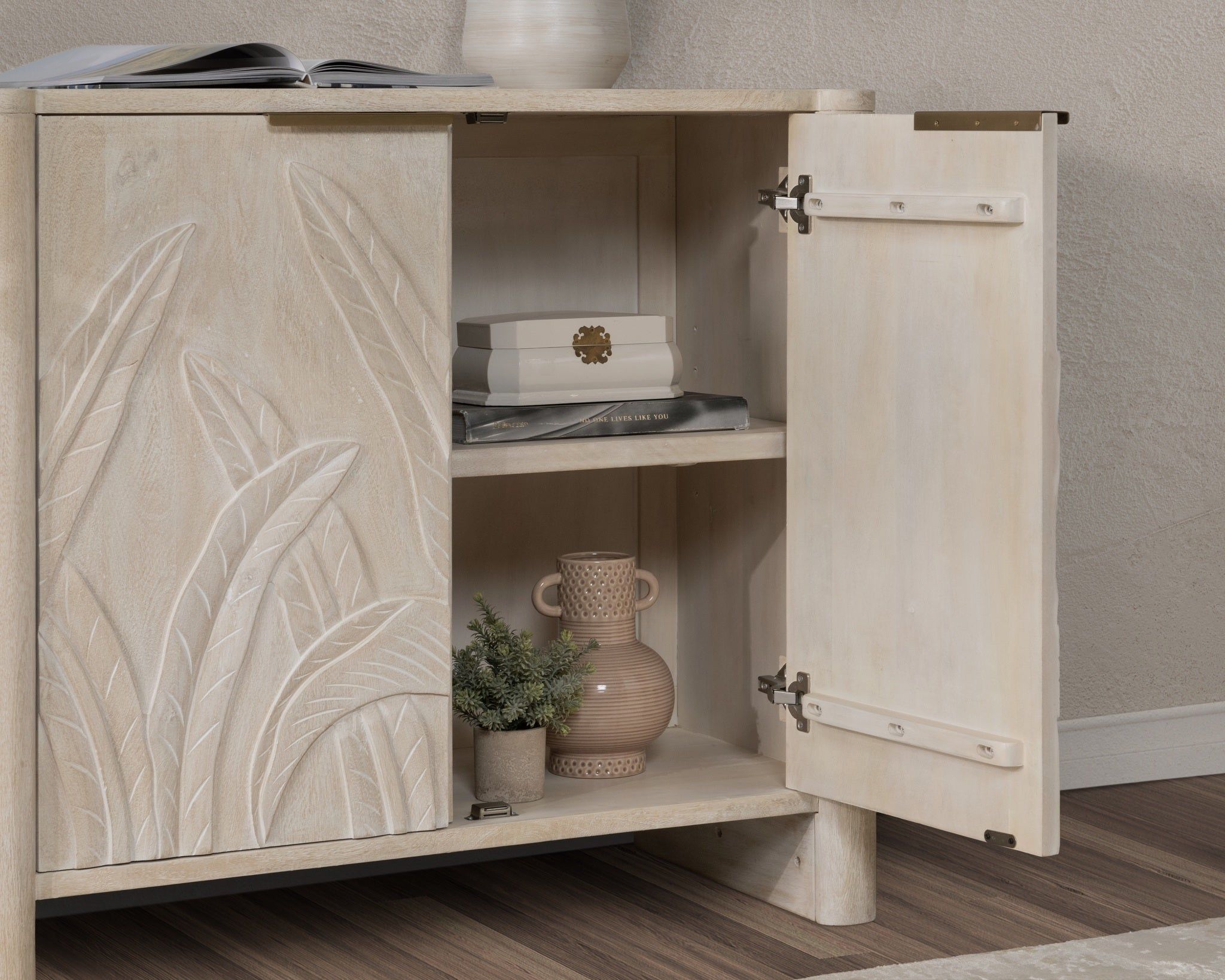Ledro - 2 Door Cabinet