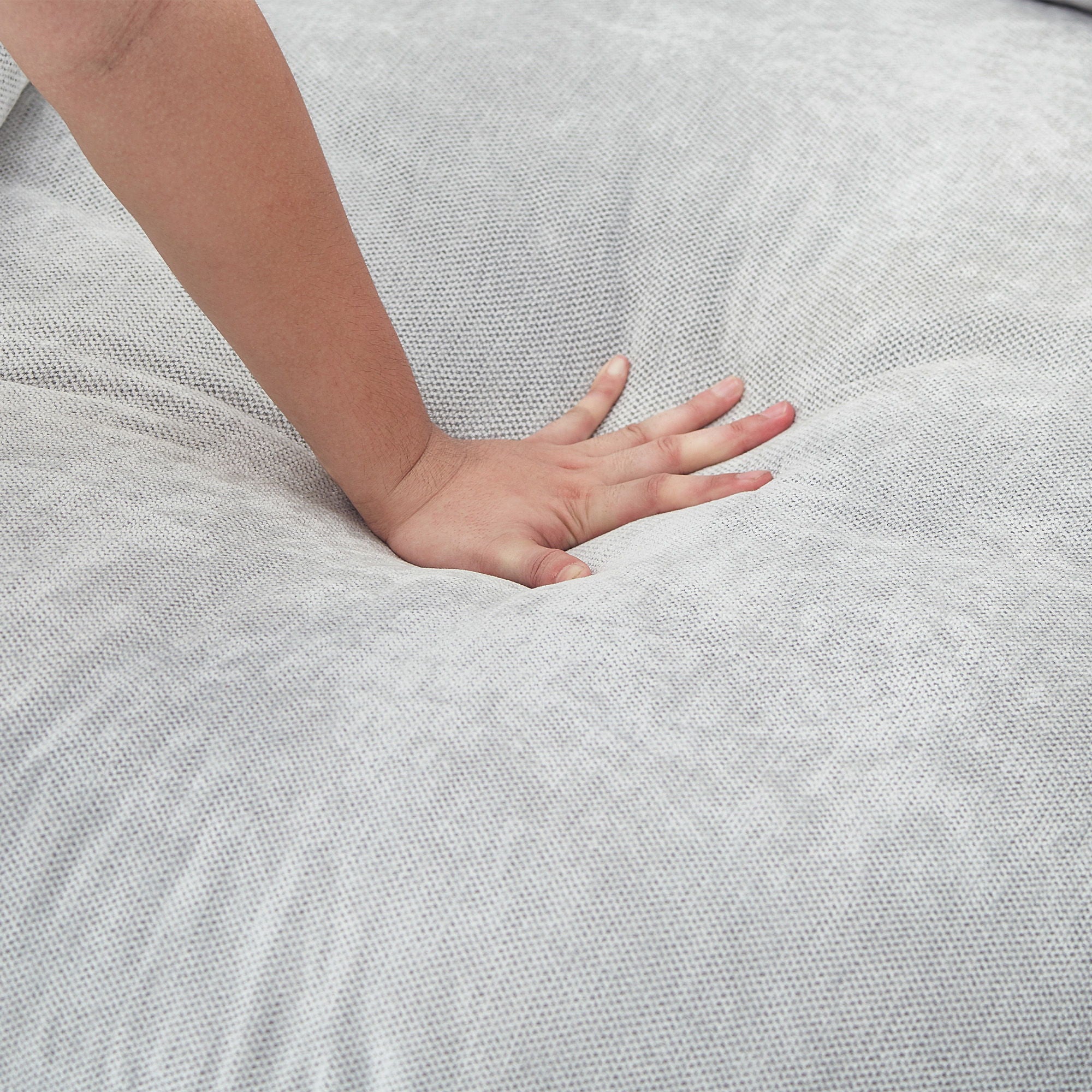 Modern Round Chaise Sofa With 8 Throw Pillows