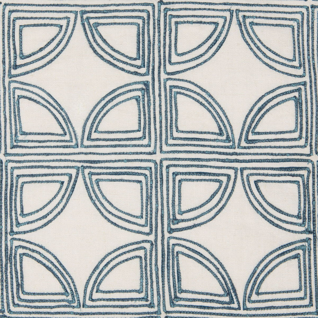 Elea - 22" x 22" Pillow