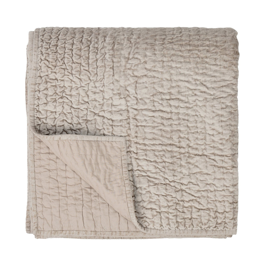 Bari - Velvet Quilt Set