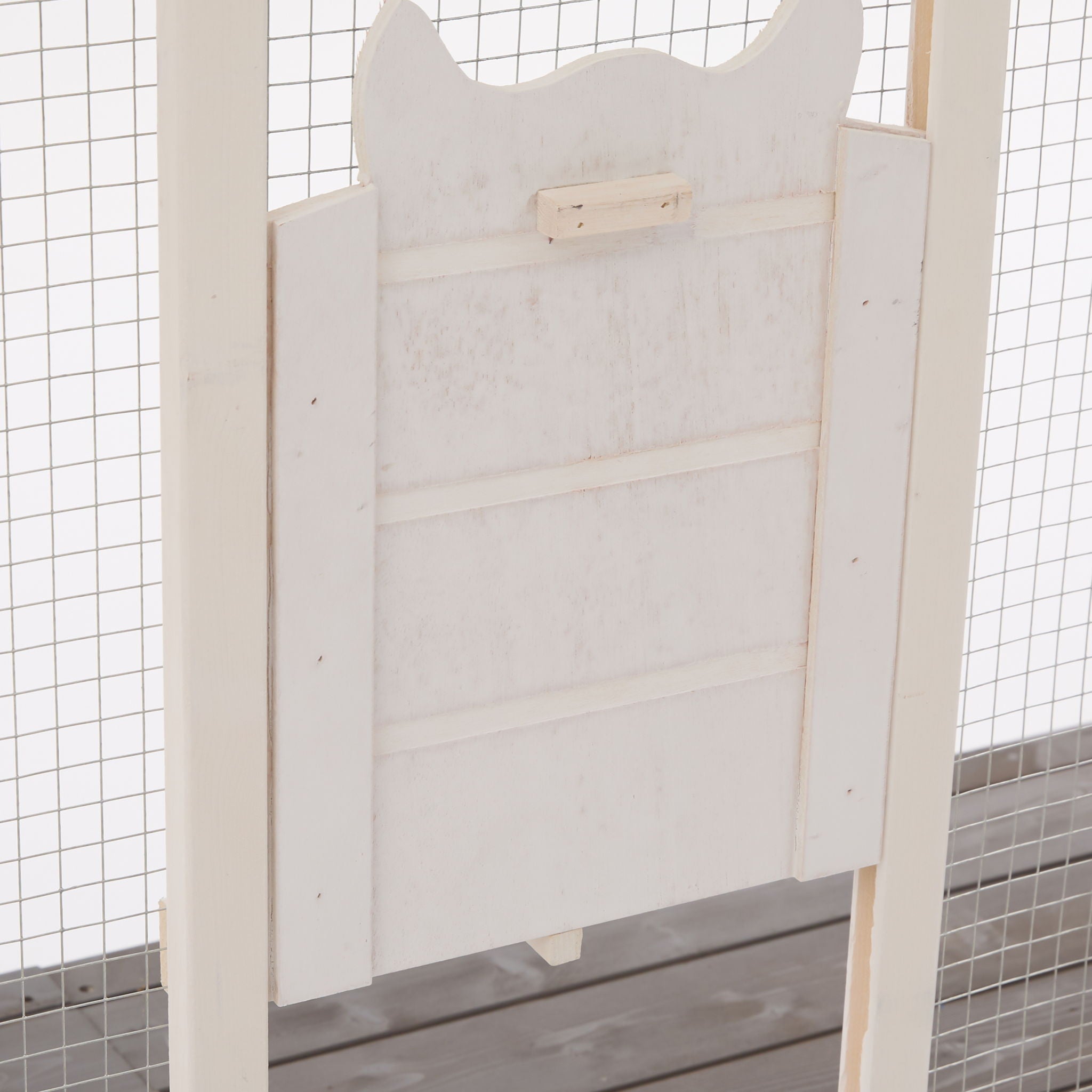 Outdoor Cat Catio With Platforms