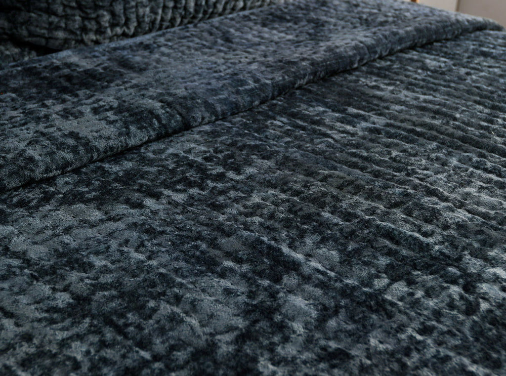 Bari - Velvet Quilt