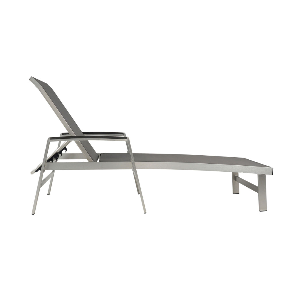 Oaxton - Chaise Lounge