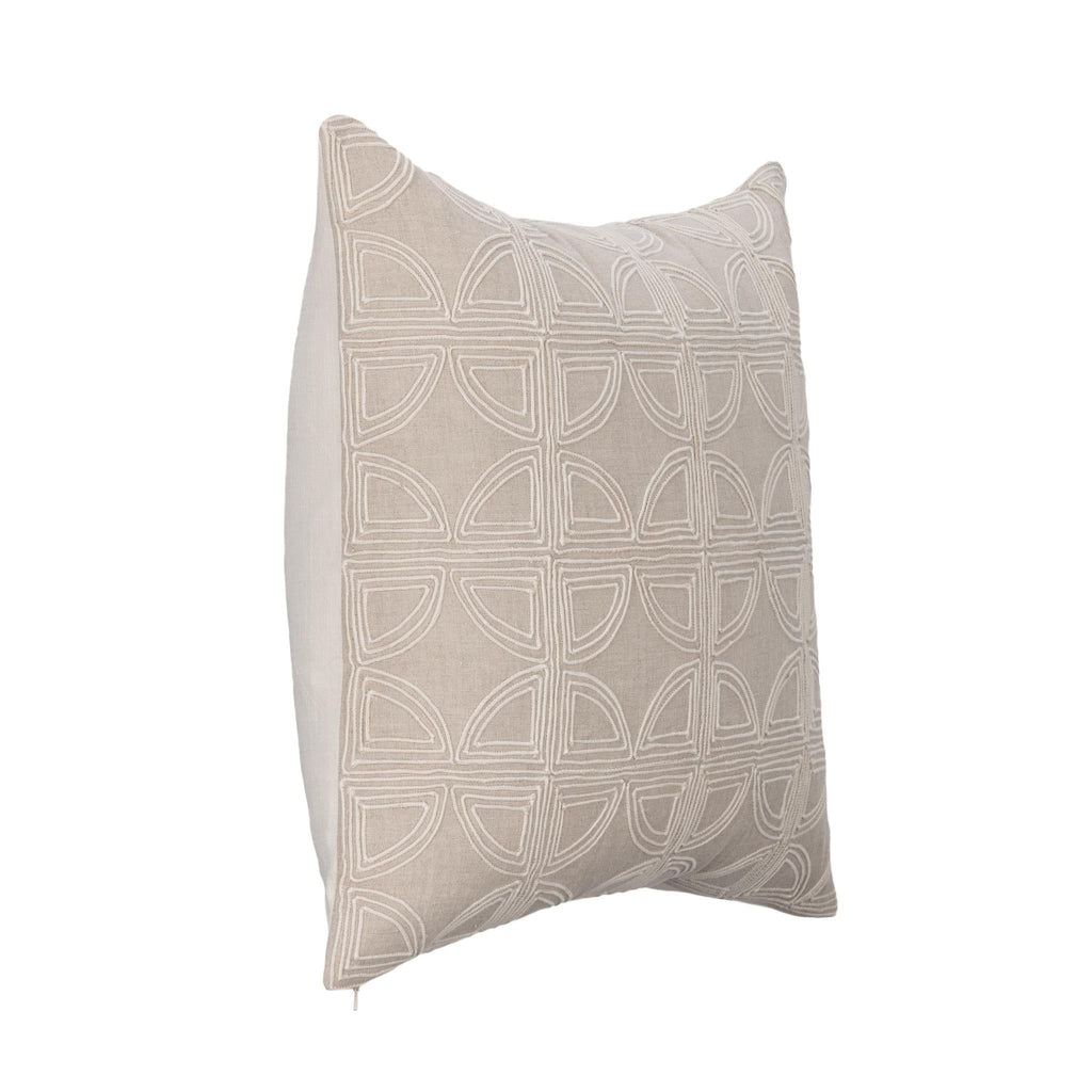 Elea - 22" x 22" Pillow