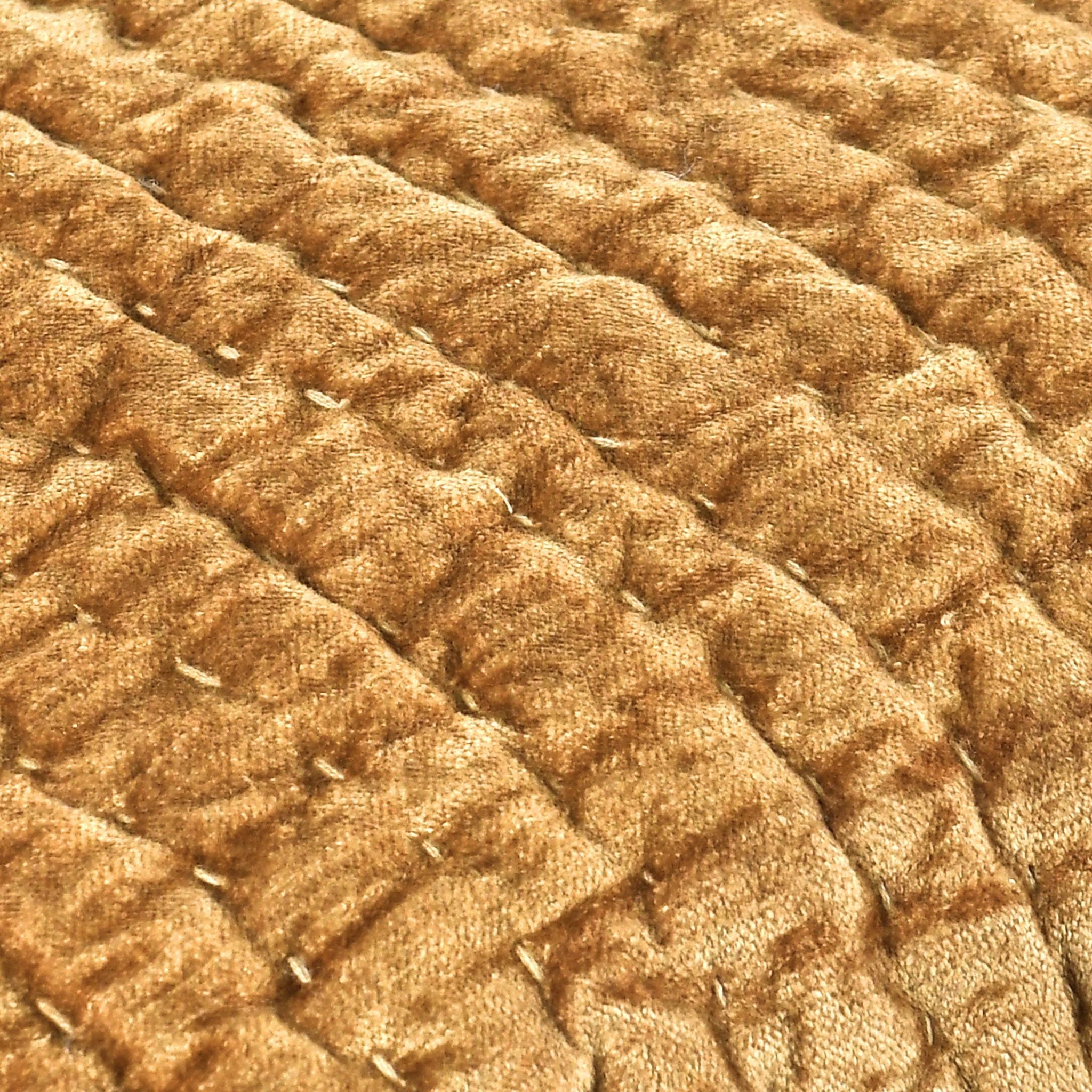 Bari - Velvet Quilt - Honey Gold