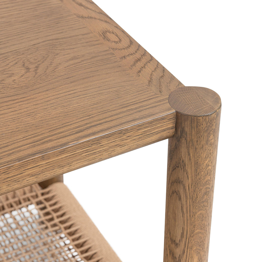 Jilian - Table