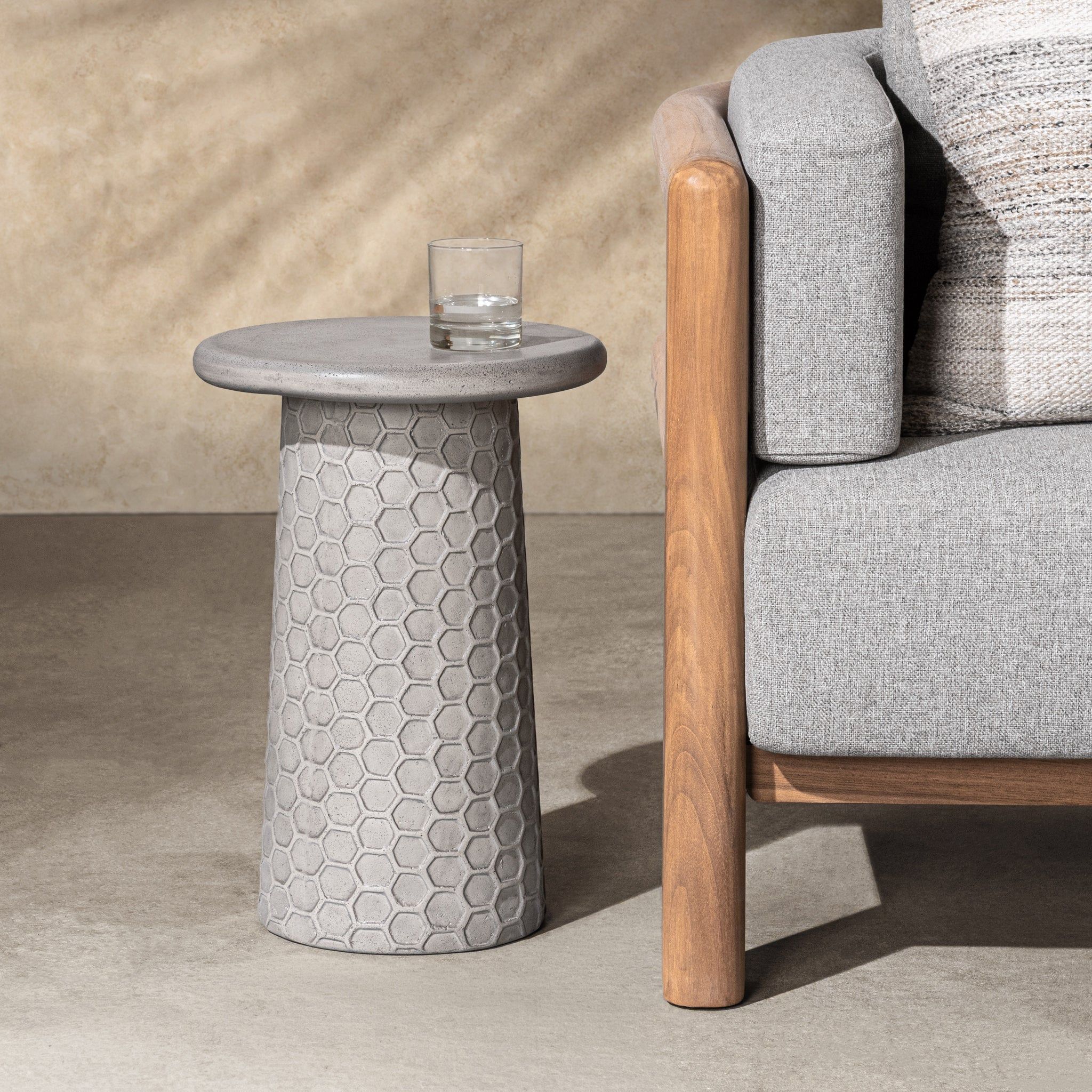 Delaine - Outdoor Table