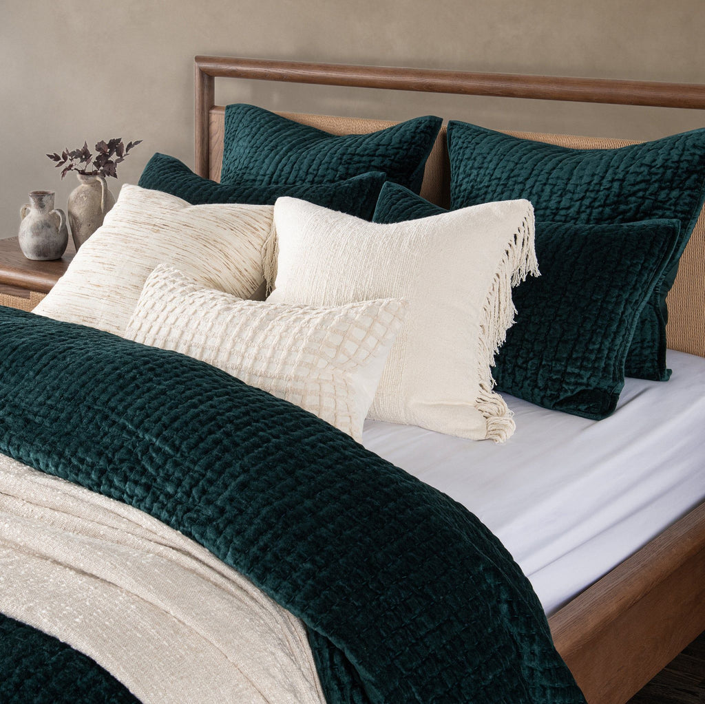 Bari - Velvet Quilt - Emerald