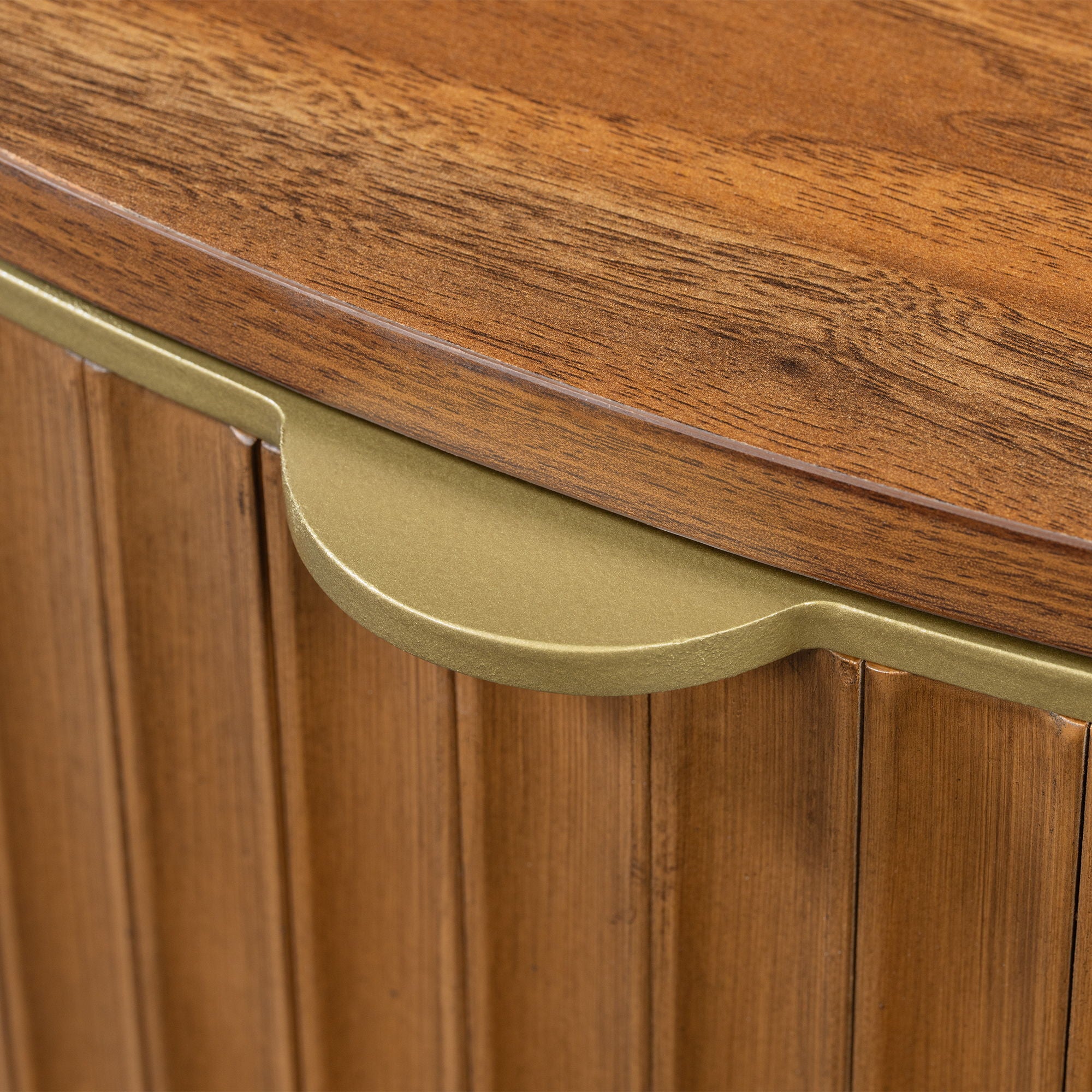 Farmhouse Round Coffee Table With Storage Drawer