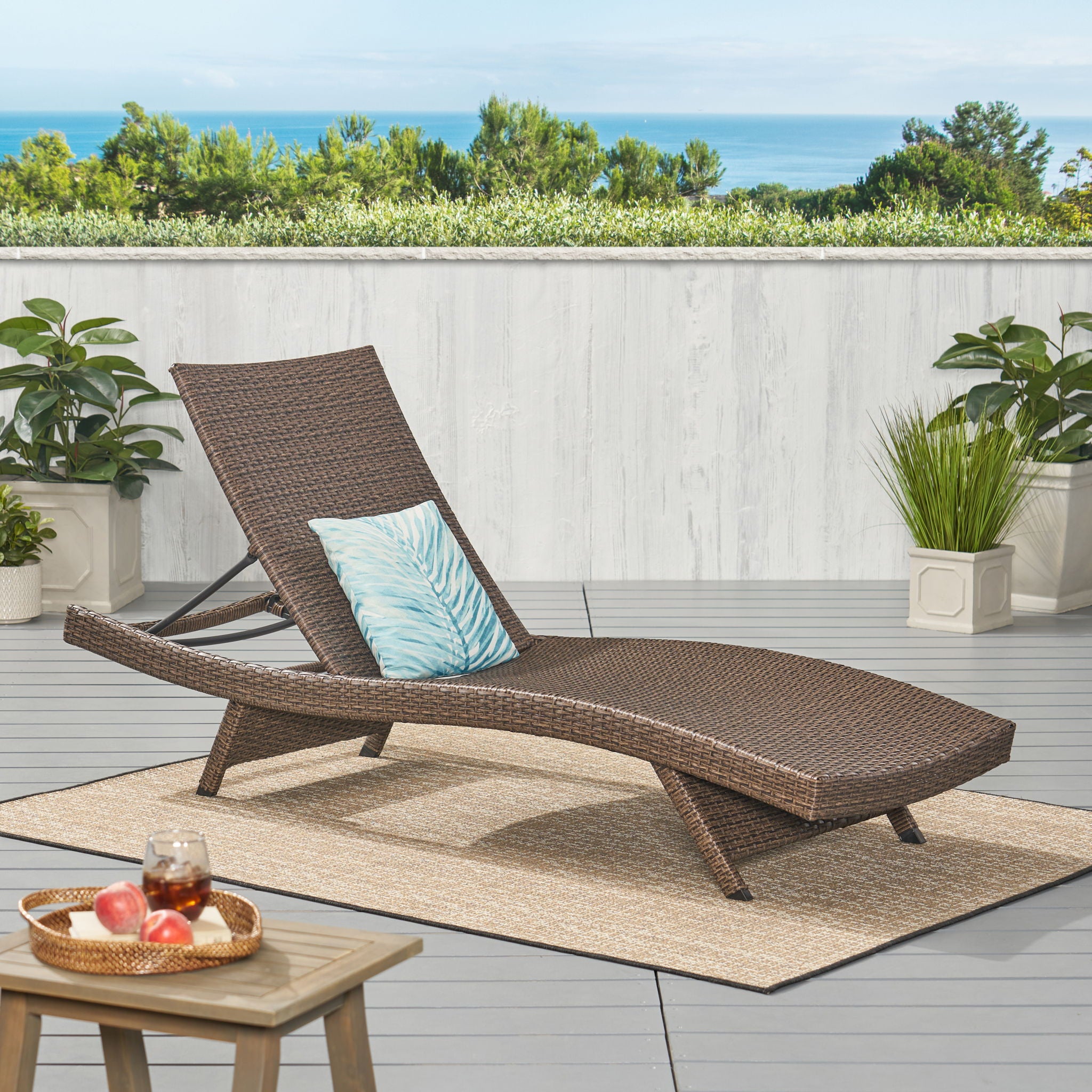 Salem - Chaise Lounge
