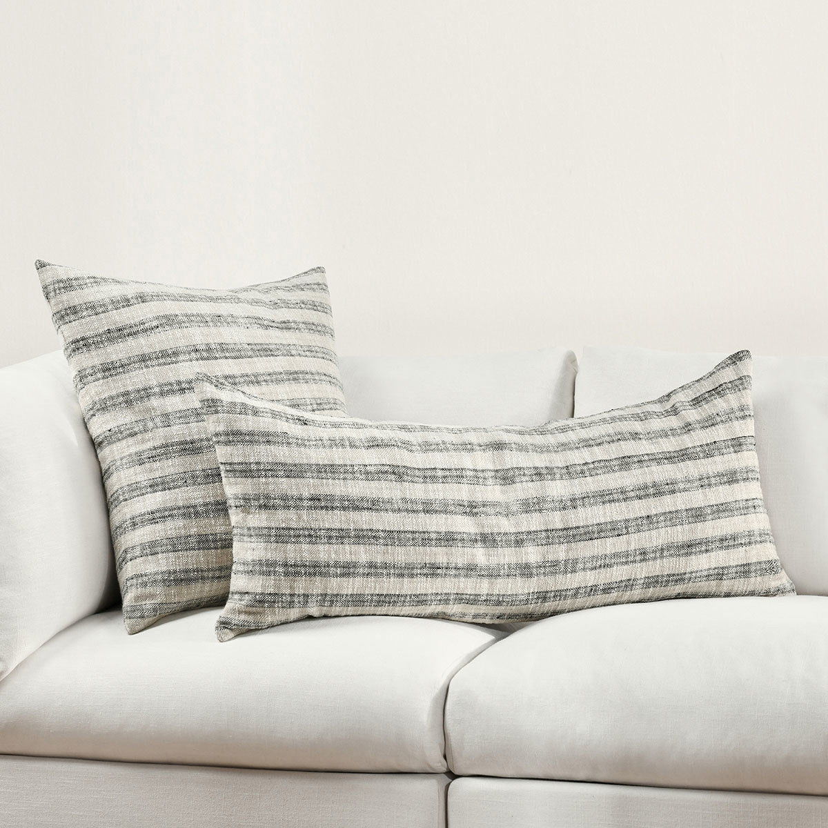 Linna - Pillow