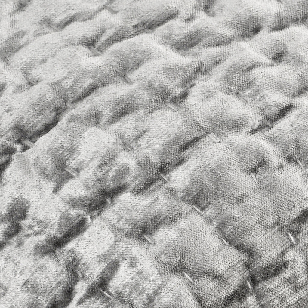 Bari - Velvet Quilt Set