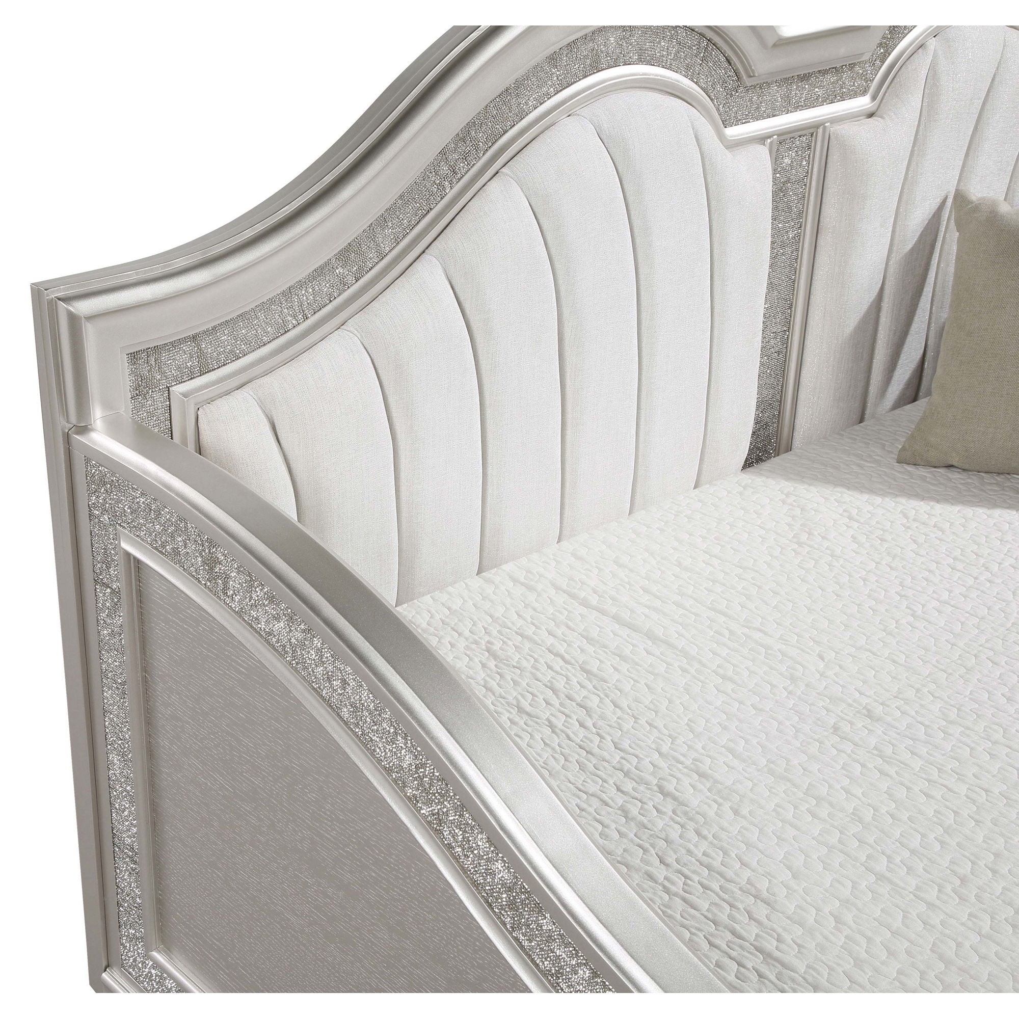 Aurelia - Twin Daybed With Trim Upholstery - Oak