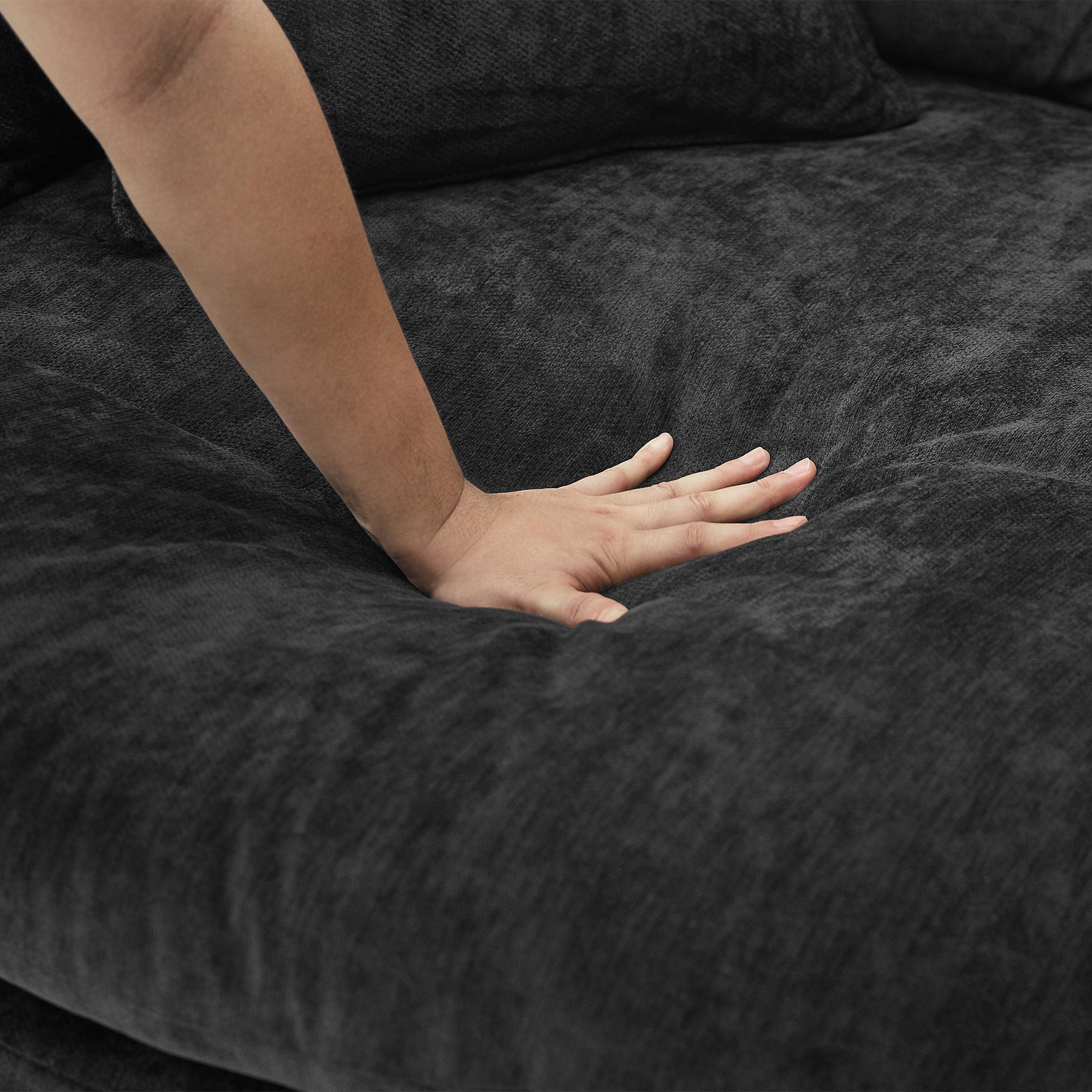 Modern Round Chaise Sofa With 8 Throw Pillows