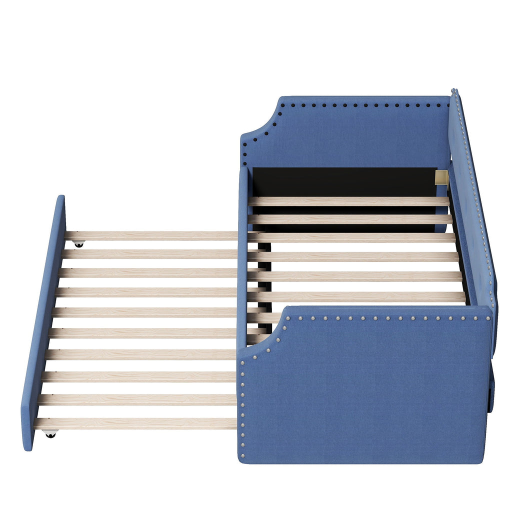 Upholstered Daybed With Trundle