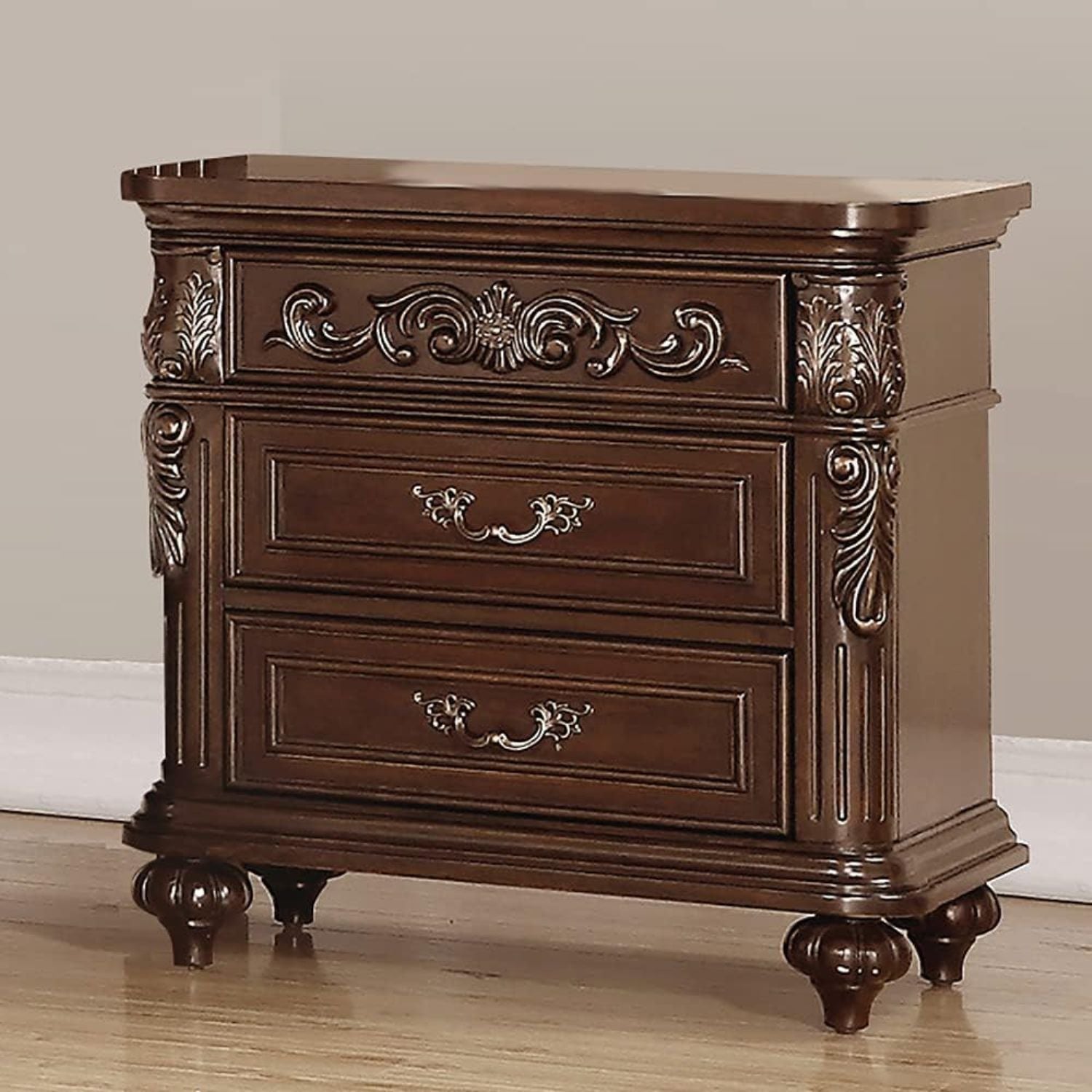 3 Piece Bedroom Set, Majestic Formal Bed With 2 Nightstands