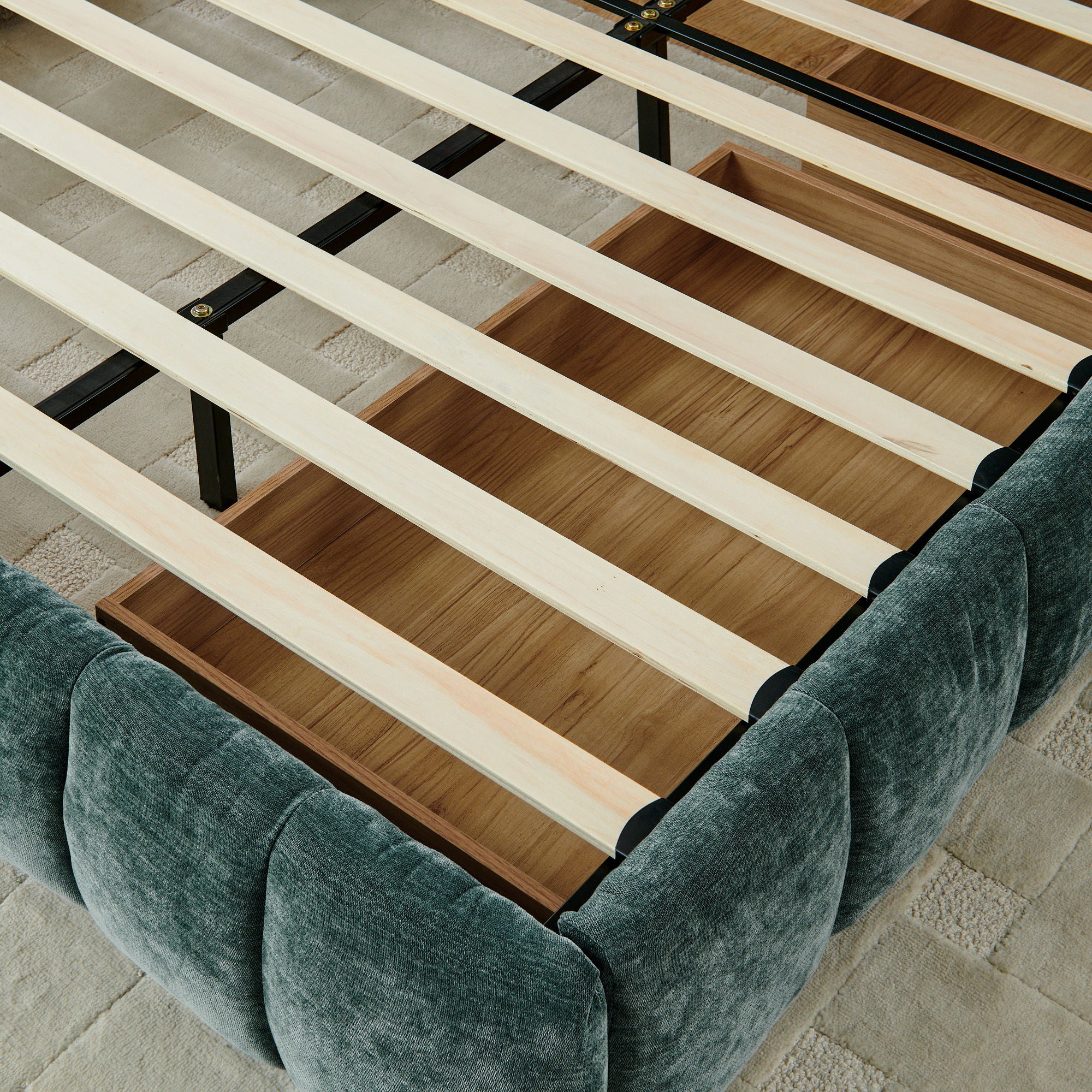 Modern Platform Bed Frame With Thick Fabric