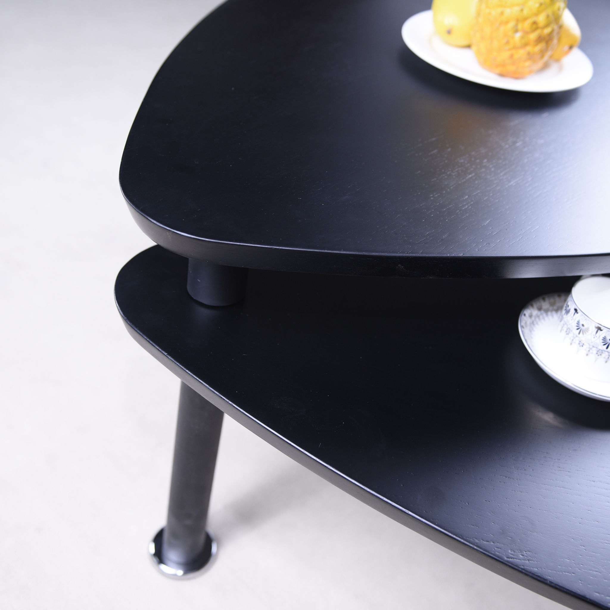 360 Degree Rotatable Coffee Table With Solid Legs