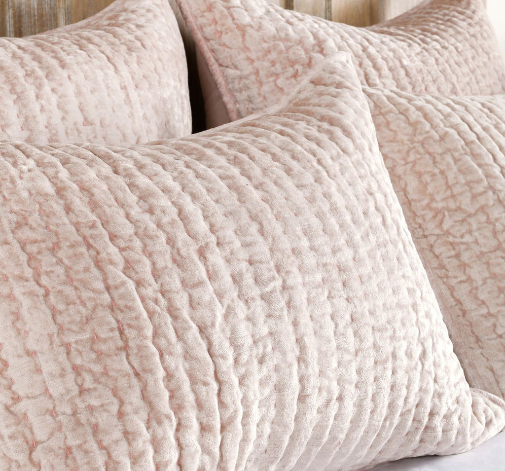 Bari - Velvet Quilt